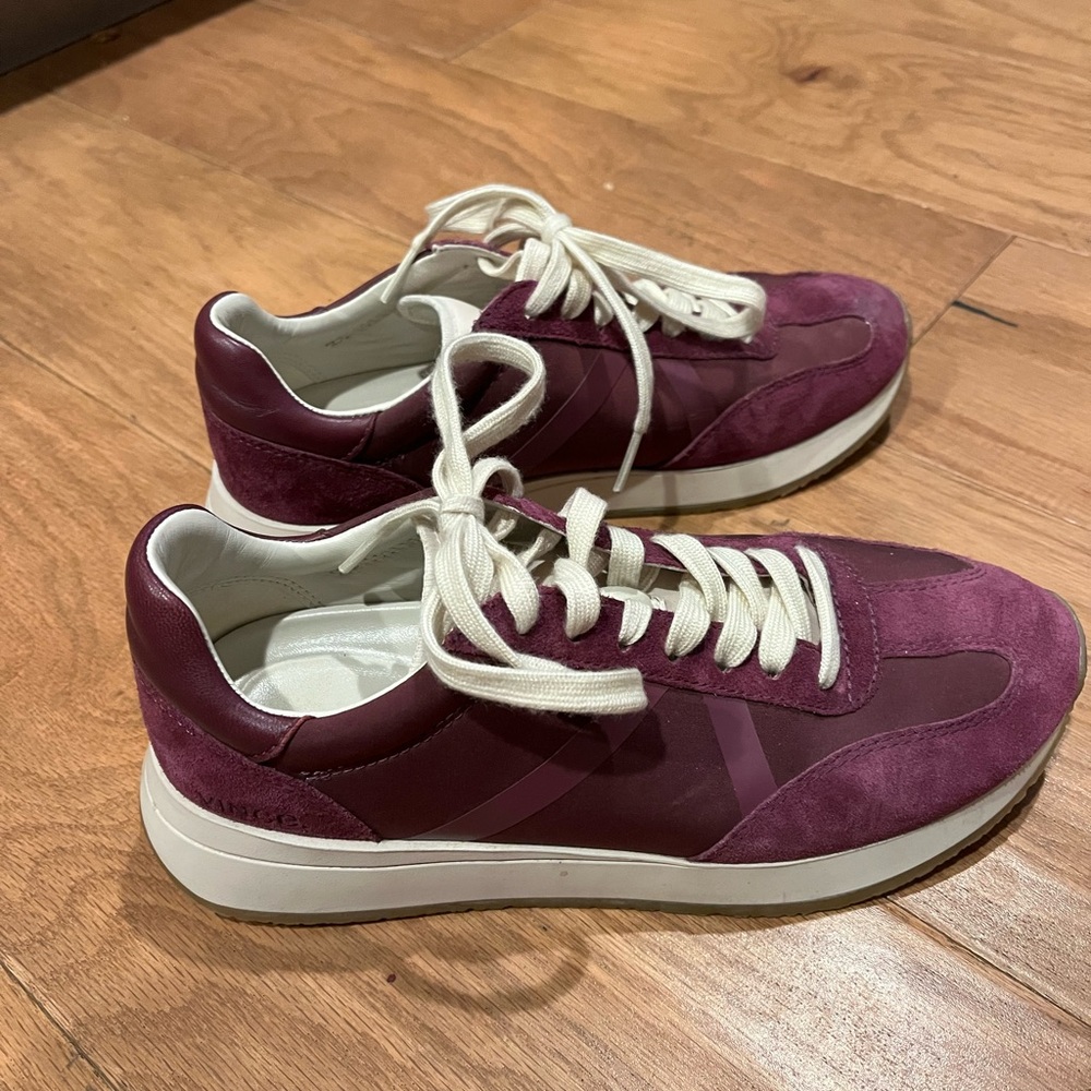 Vince Burgundy Sneakers US7